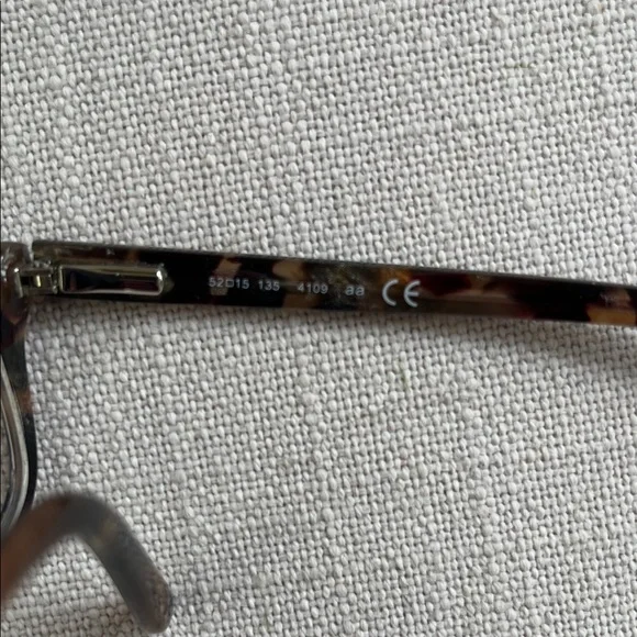 Stylish Tortoiseshell Prescription Glass Frames - Picture 3 of 4